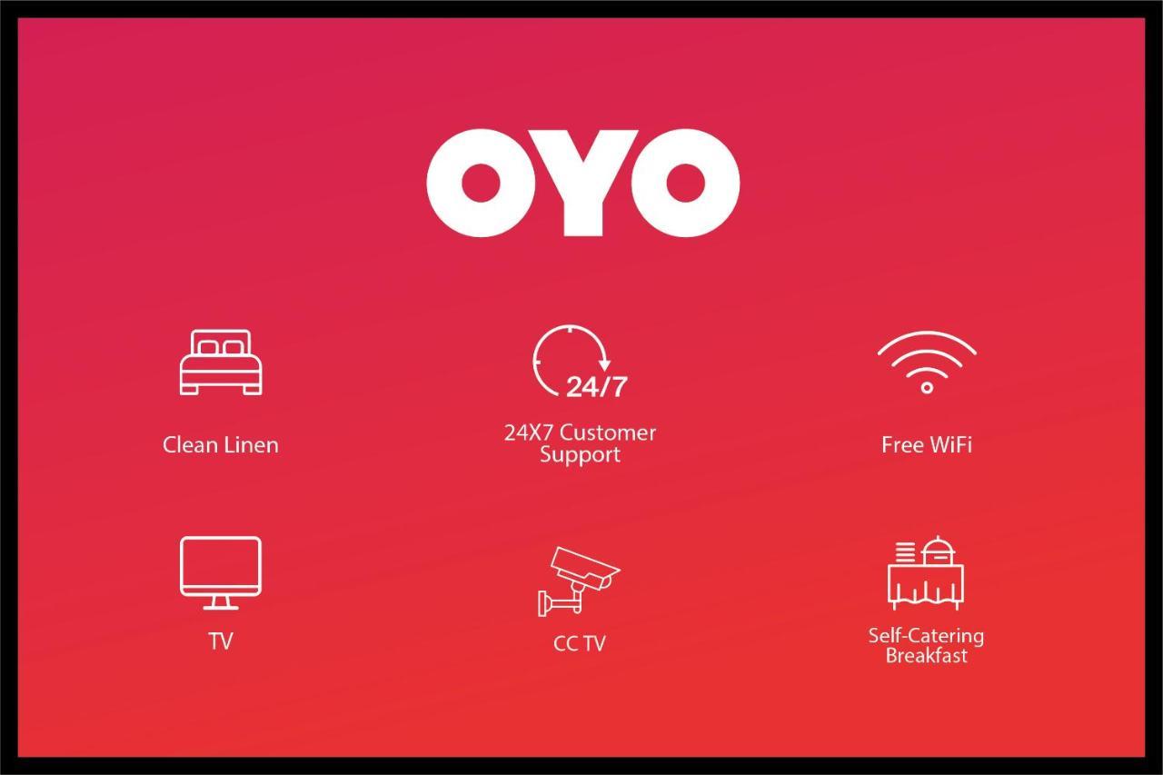 Oyo 9238 Hotel Meet Palace Naroda エクステリア 写真